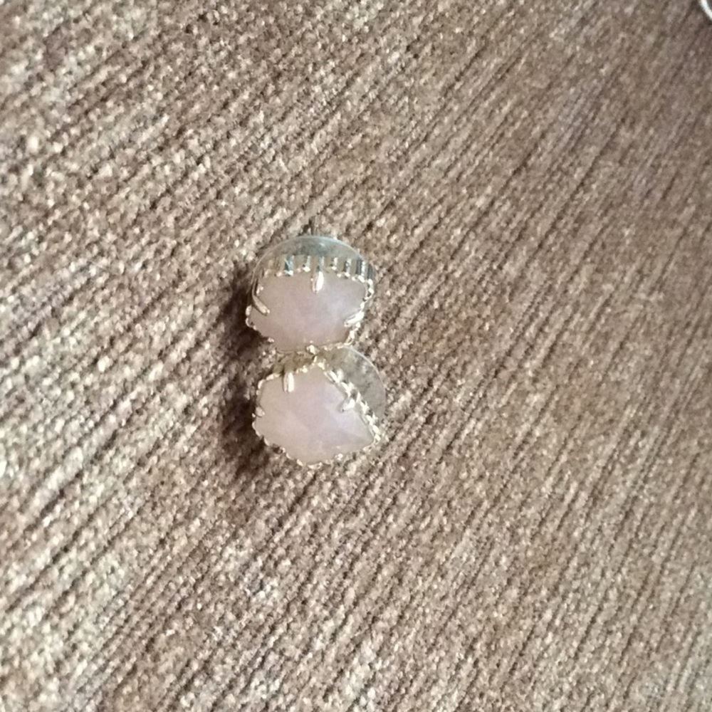 Kendra Scott pink studs